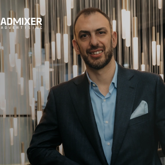 Admixer Advertising объявляет о назначении Ангелоса Галанакиса на должность Chief Revenue Growth Officer